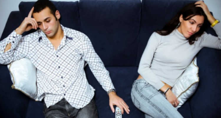 Couple malheureux qui se dispute
